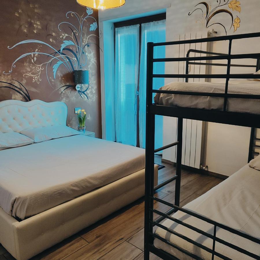 Casa Vacanze Da Marti Tirano Zewnętrze zdjęcie