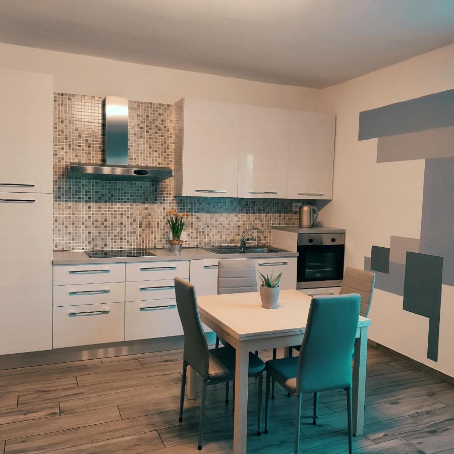Casa Vacanze Da Marti Tirano Zewnętrze zdjęcie